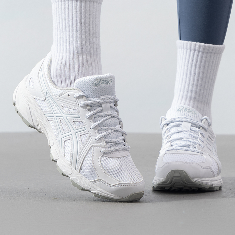 Asics Women's Shoes Jog 100t ( - مراجعة Running Gear Asics وسعره